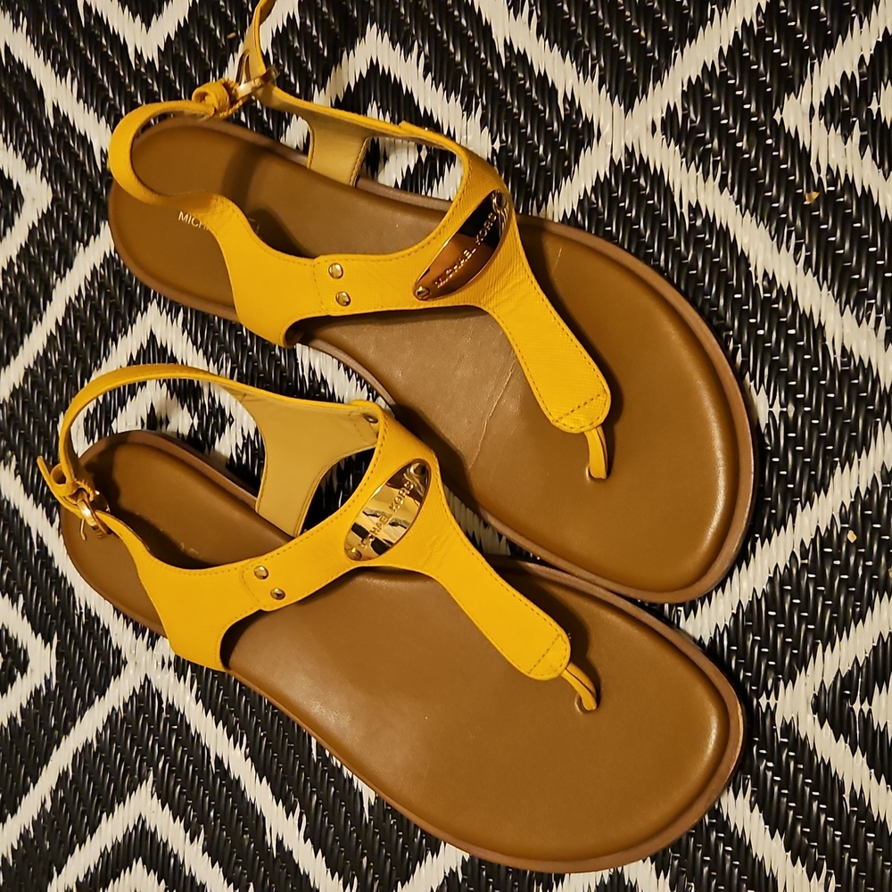 Michael Kors  Leather Sandals 8.5 - Picture 4 of 7
